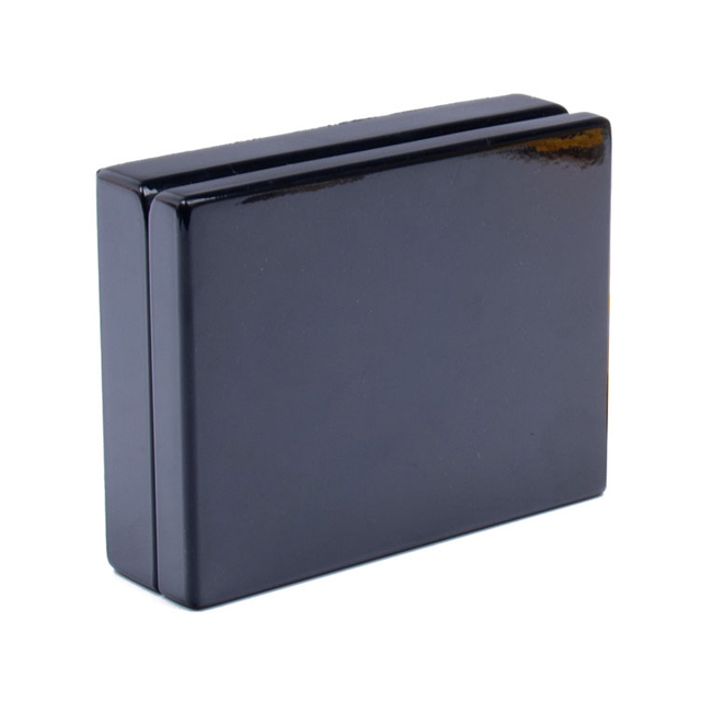 グレードスラブは、紙を監視して木製コインボックスを視聴します