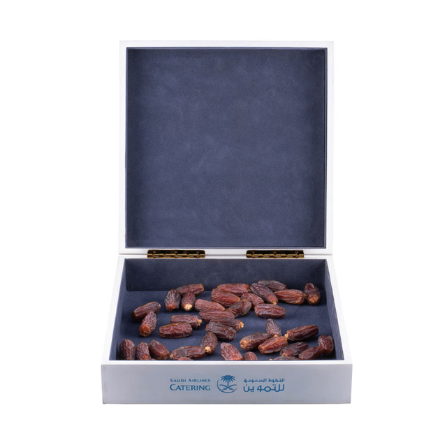 レーザー彫刻されたユニークな白いラマダンボックス