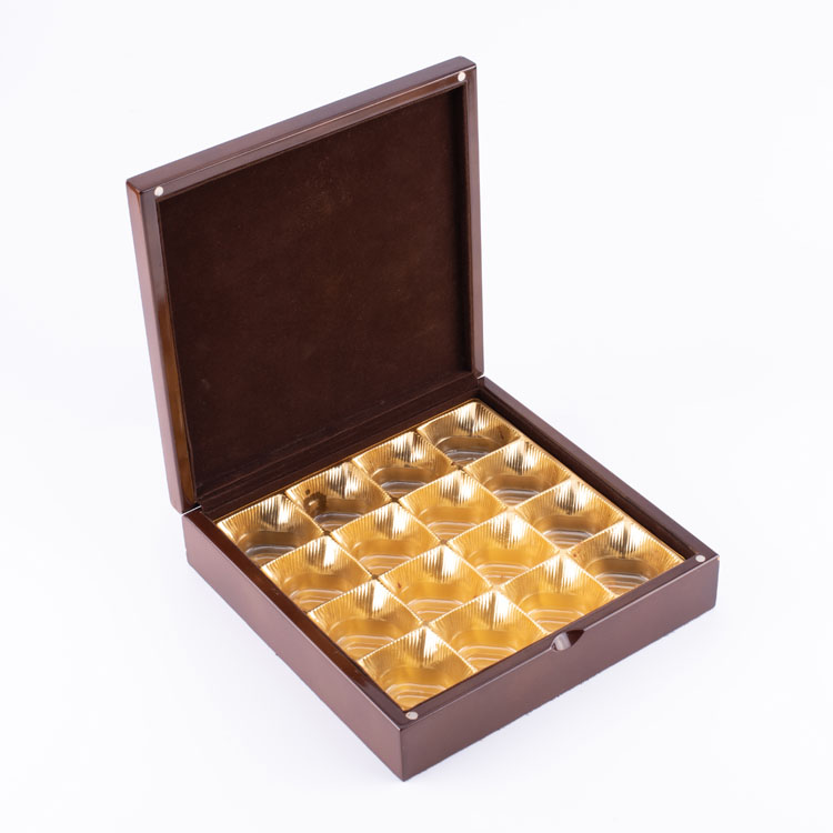 KSA人気のゴールデンナツメヤシ木箱