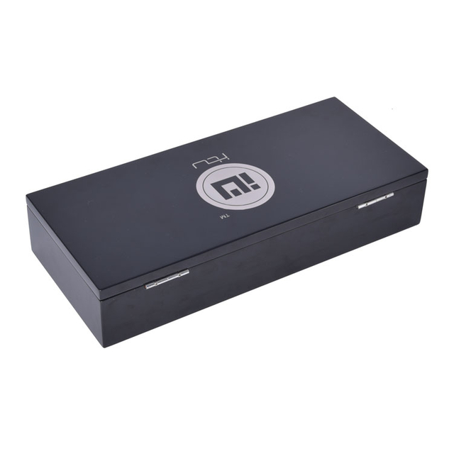 長方形の黒い高光沢塗料埋め込み香水箱