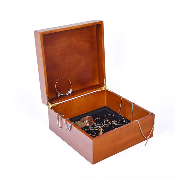 オークヒンジ付きマットロゴ刻印された木製ギフトボックス