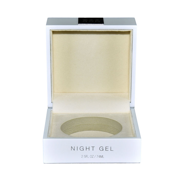 ホワイトマットペイントステンレススチールレーザー刻まれたハイエンド香水パッケージボックス